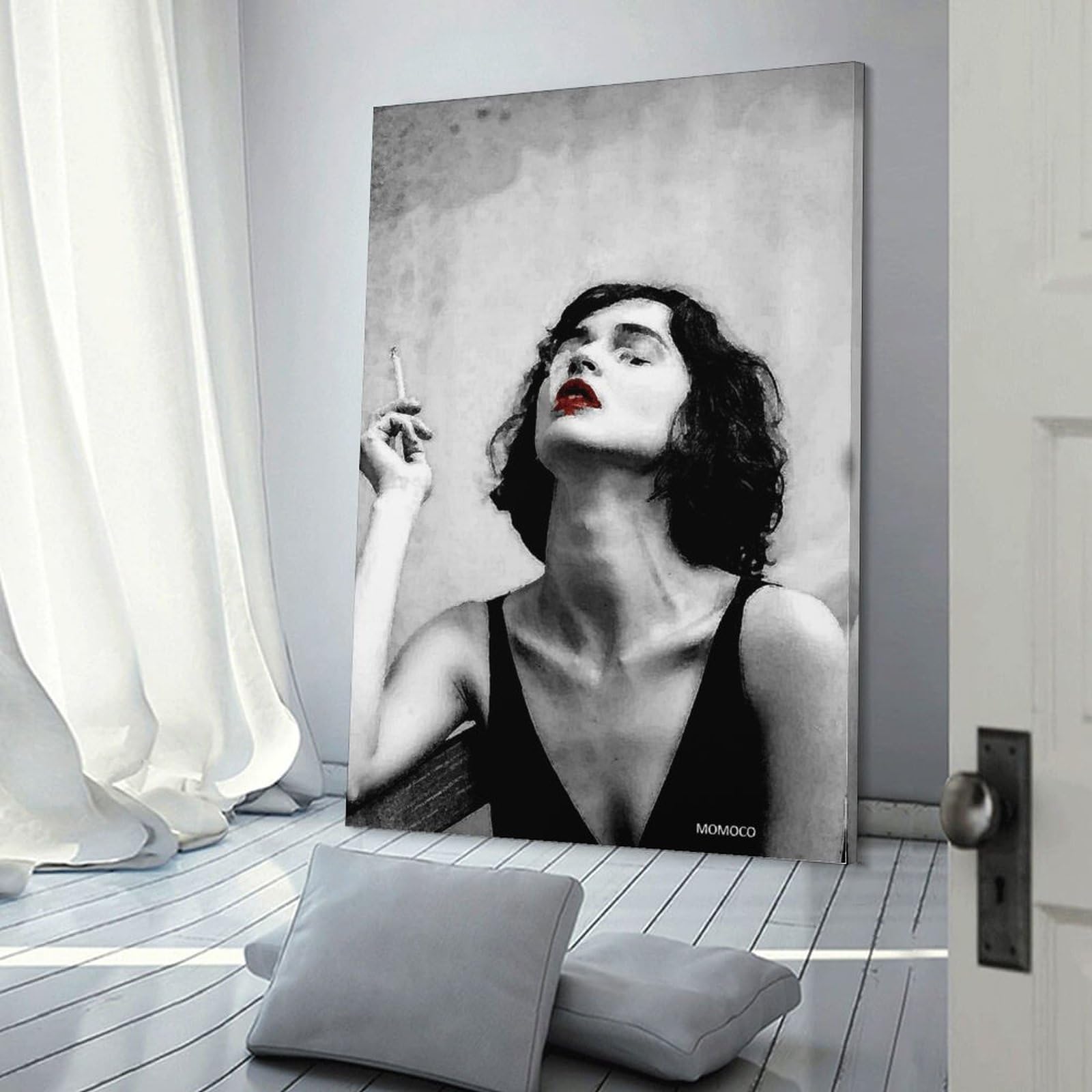 Amazon.co.jp: クールでカッコイイ！大人の女性がタバコをふかす